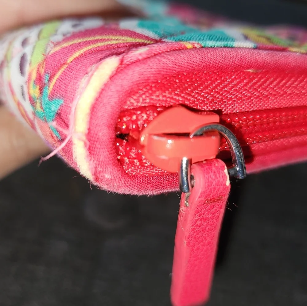 Preowned Vera Bradley‎ Georgia RFID wallet